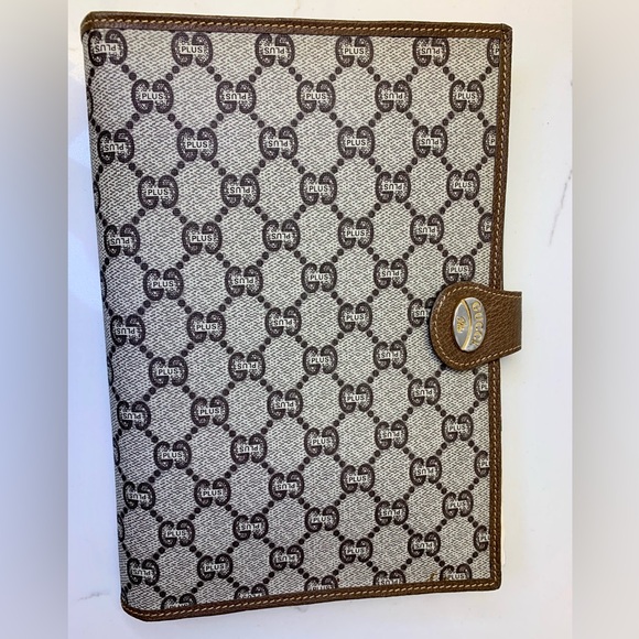 GUCCI PLUS RARE 1980s Leather Agenda w/original paper notepad. - Picture 2 of 13